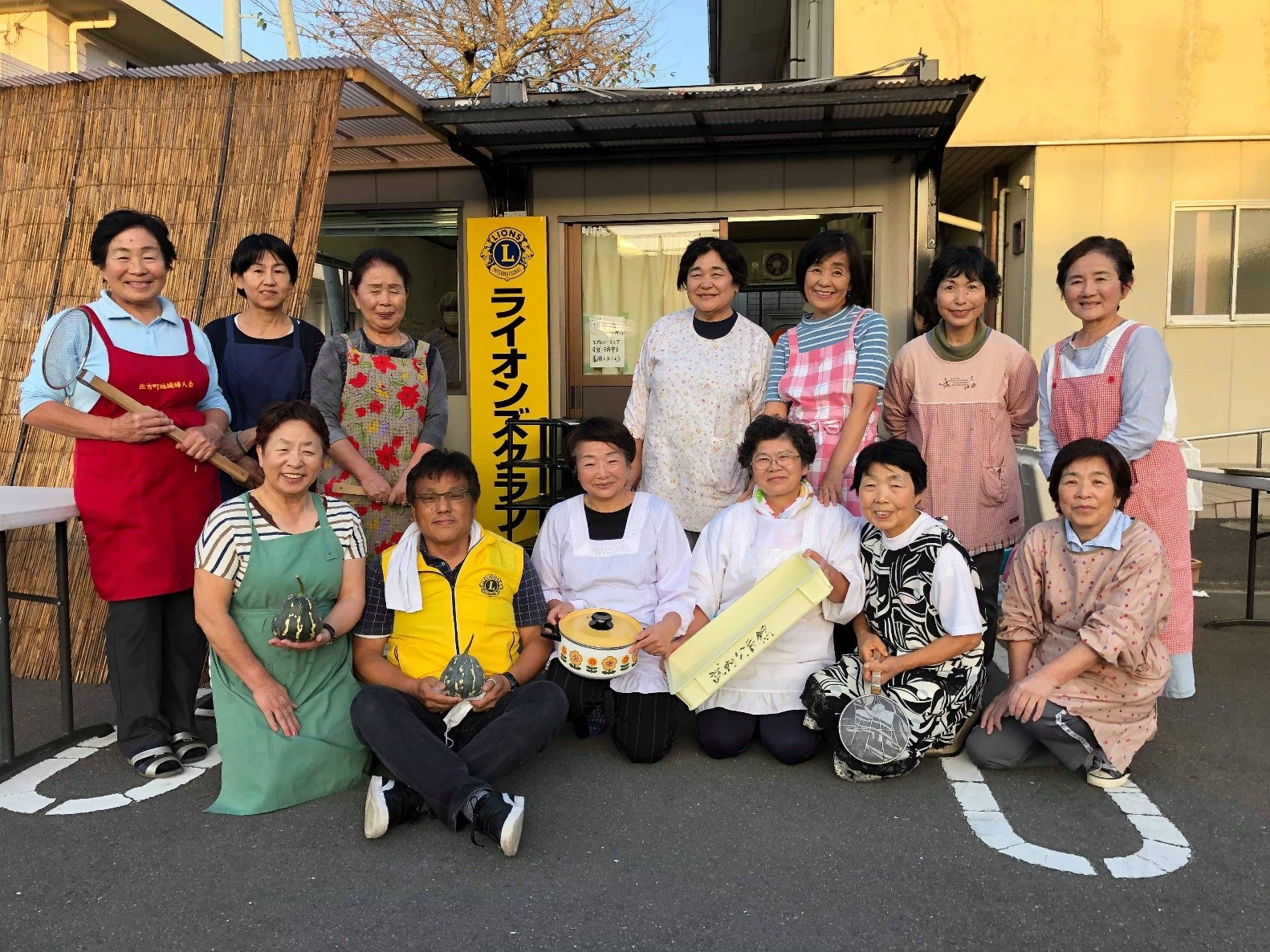 佐賀県地域婦人連絡協議会のボランティアで結成した炊き出しチーム